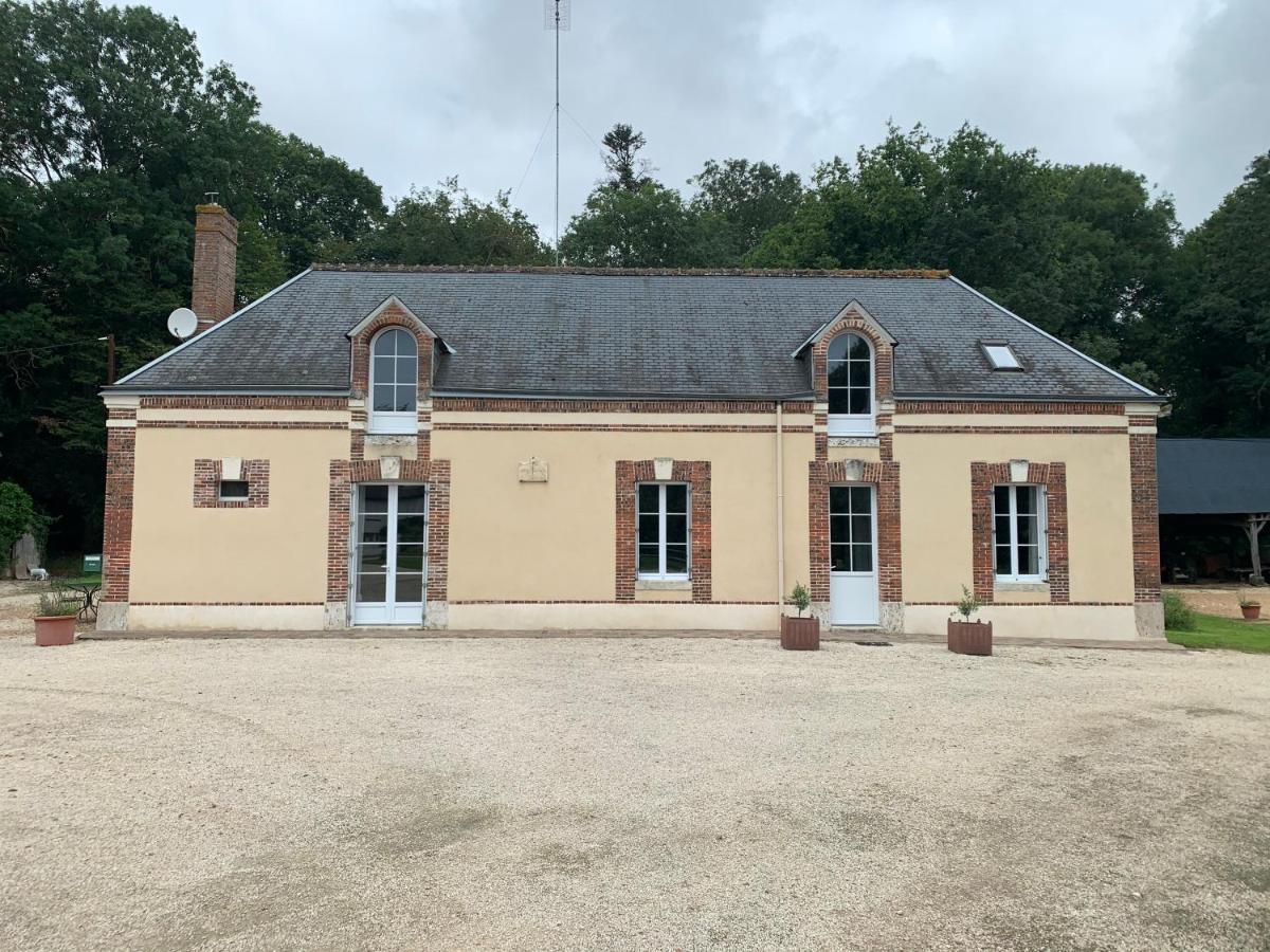 Gite A La Ferme De Sainte Radegonde Lanneray Luaran gambar